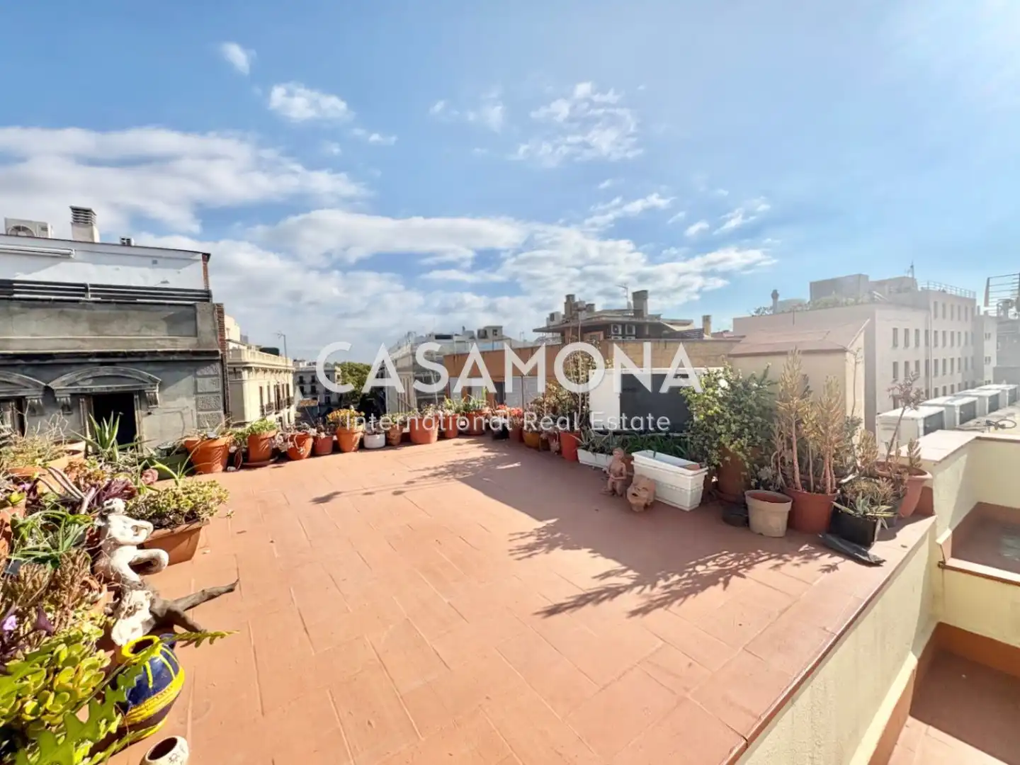 Terrasse von Maisonette zum Verkauf in Barcelona mit Klimaanlage, Terrasse und Balkon