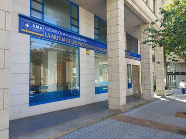 Local comercial en venda a Centro - Juan Flórez - Plaza Pontevedra