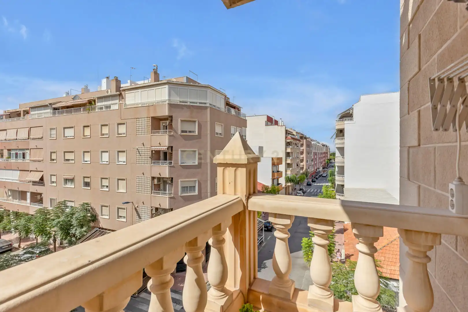 Vista exterior de Apartament en venda en Torrevieja amb Aire condicionat, TV i Balcó