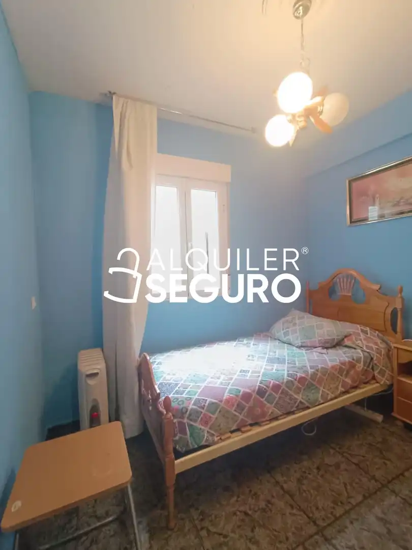 Schlafzimmer von Wohnung zur Miete in Universidad