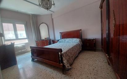 Dormitori de Pis en venda en Valladolid Capital amb Calefacció, Terrassa i Moblat