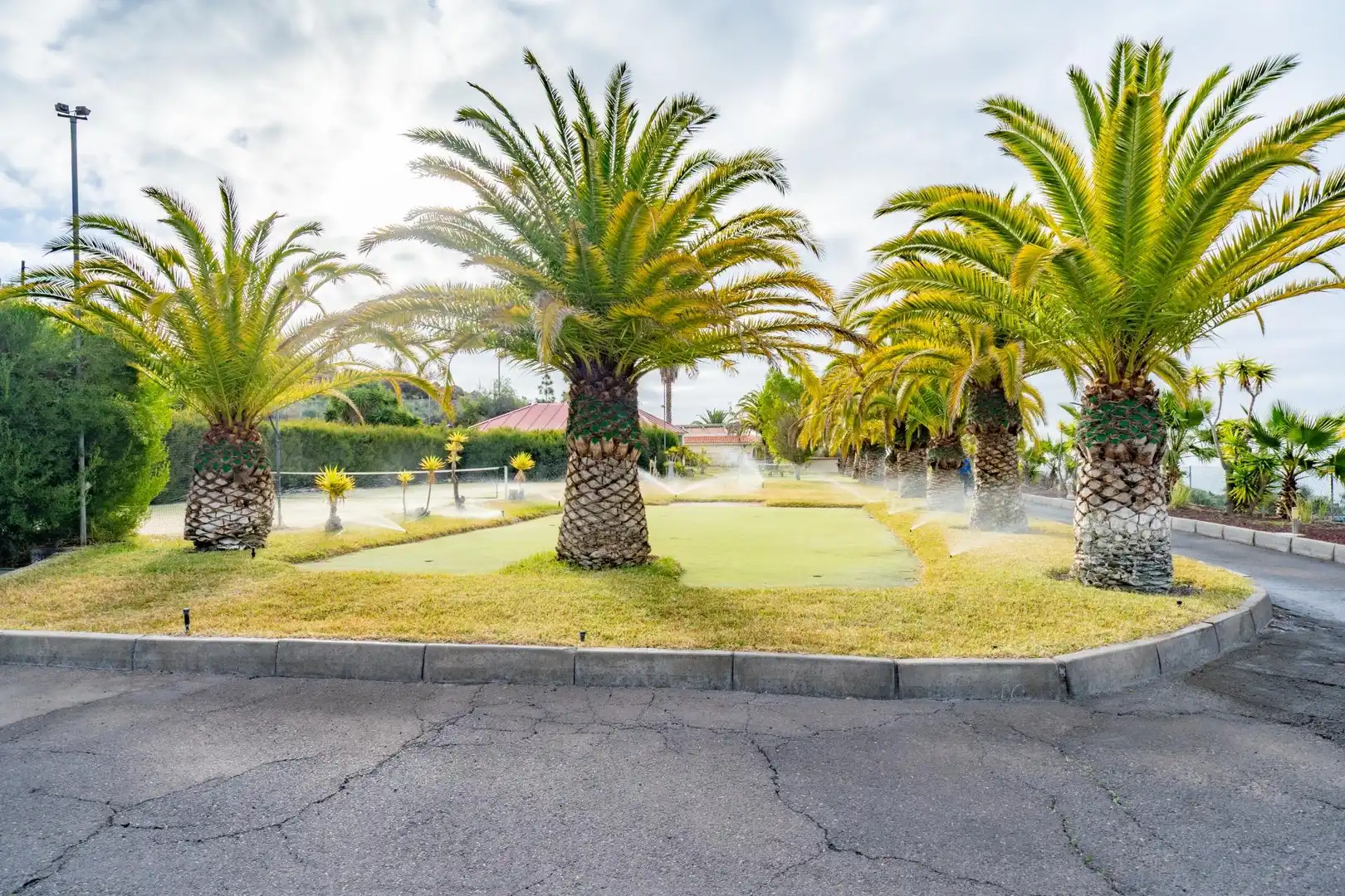 Vista exterior de Casa o xalet en venda en Guía de Isora amb Calefacció, Jardí privat i Moblat