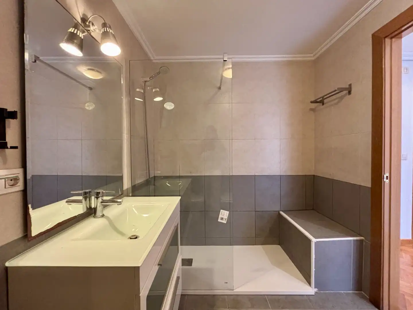 Baño de Dúplex en venta en Donostia - San Sebastián  con Calefacción, Terraza y Lavadora