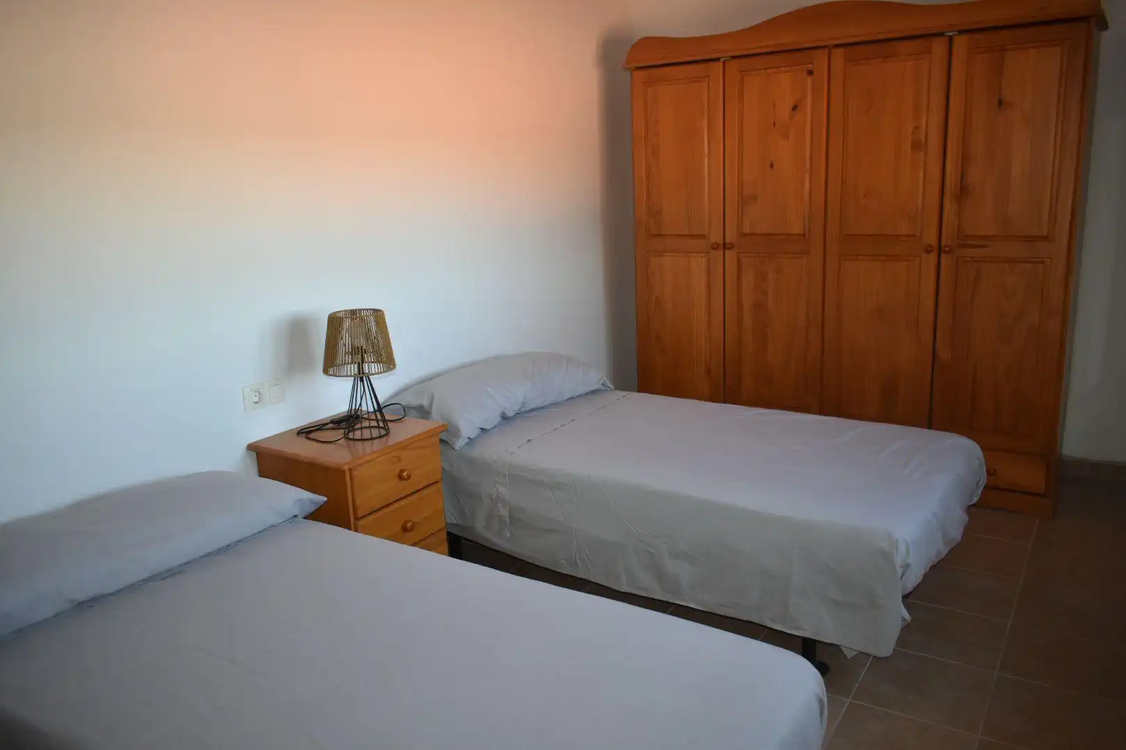 Dormitori de Casa o xalet de lloguer en Casasimarro amb Aire condicionat, Calefacció i Jardí privat