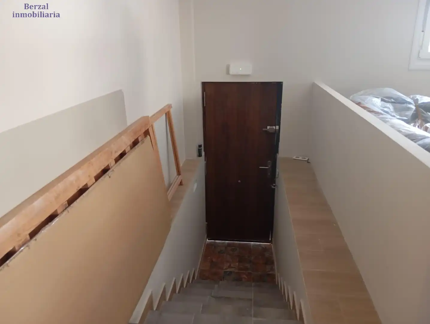 Geschaftsraum zur Miete in  Logroño