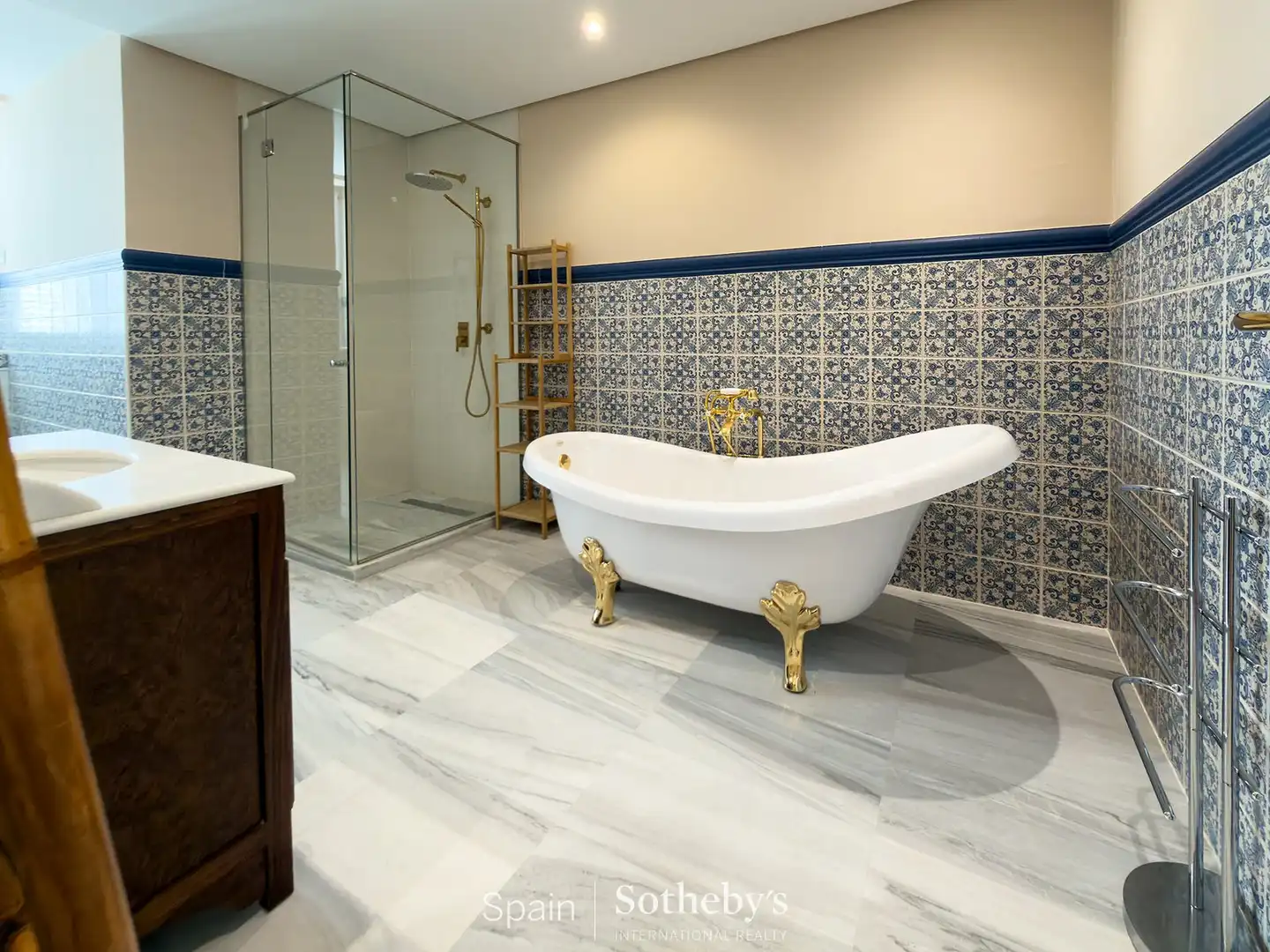 Baño de Casa o chalet en venta en Pozuelo de Alarcón con Aire acondicionado, Jardín privado y Terraza