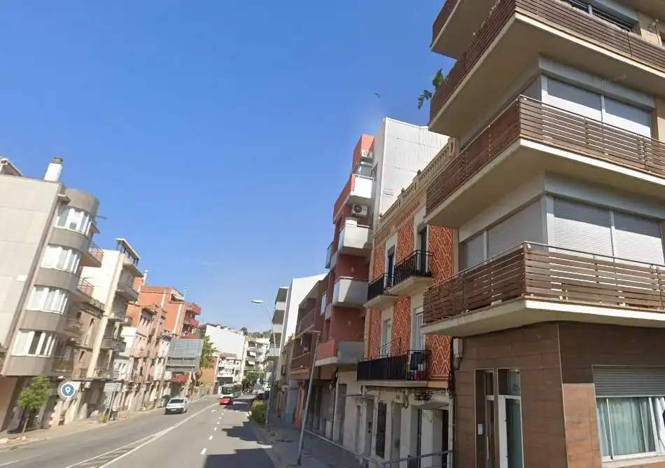 Business premises for sale in Avenida de València