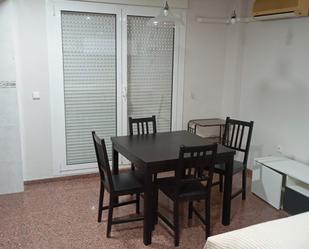 Menjador de Apartament de lloguer en Sax amb Aire condicionat, Moblat i Rentadora