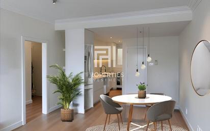 Exterior view of Apartment for sale in  Barcelona Capital  with Air Conditioner and Heating