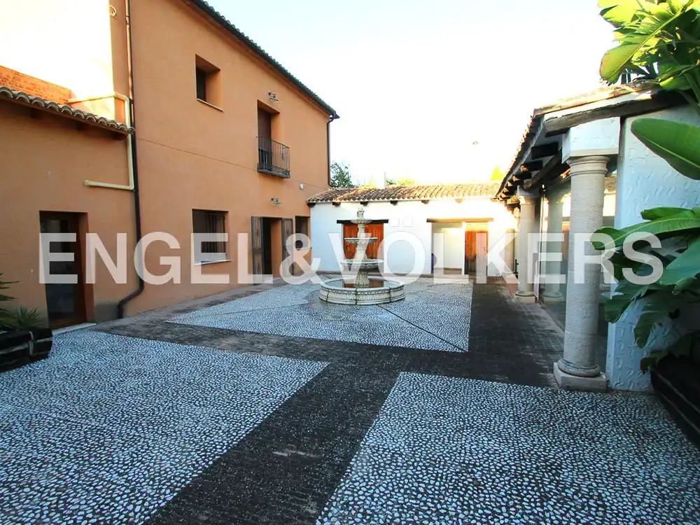 Vista exterior de Casa o xalet en venda en Xàtiva amb Aire condicionat, Calefacció i Jardí privat