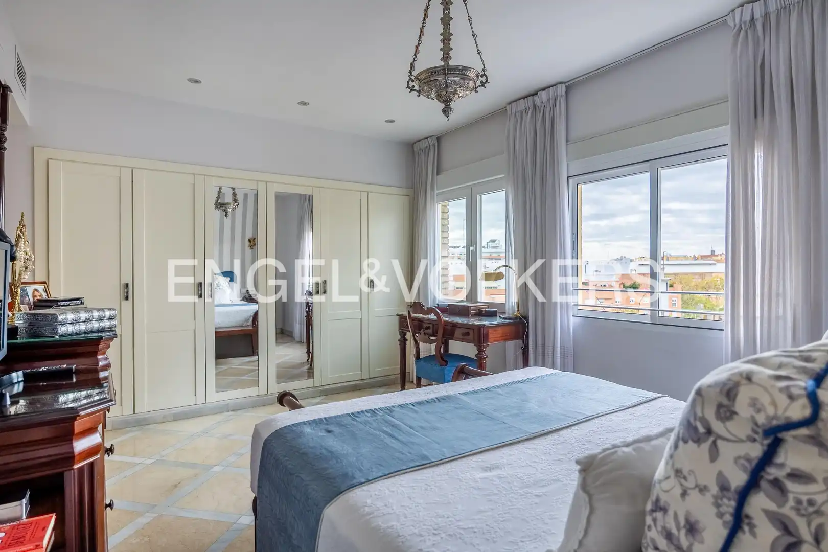Bedroom of Flat for sale in Sevilla  with Heating, Private garden and Terrace