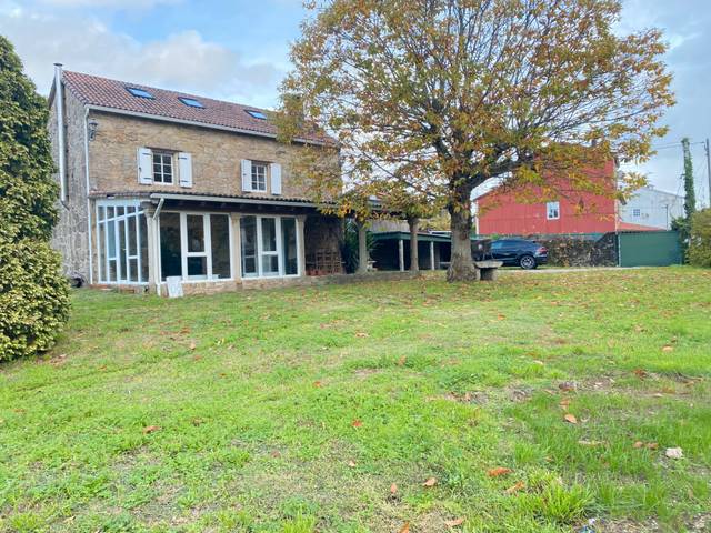 Casa-chalet en Venta en Aldea o Outeiro en Bugallido