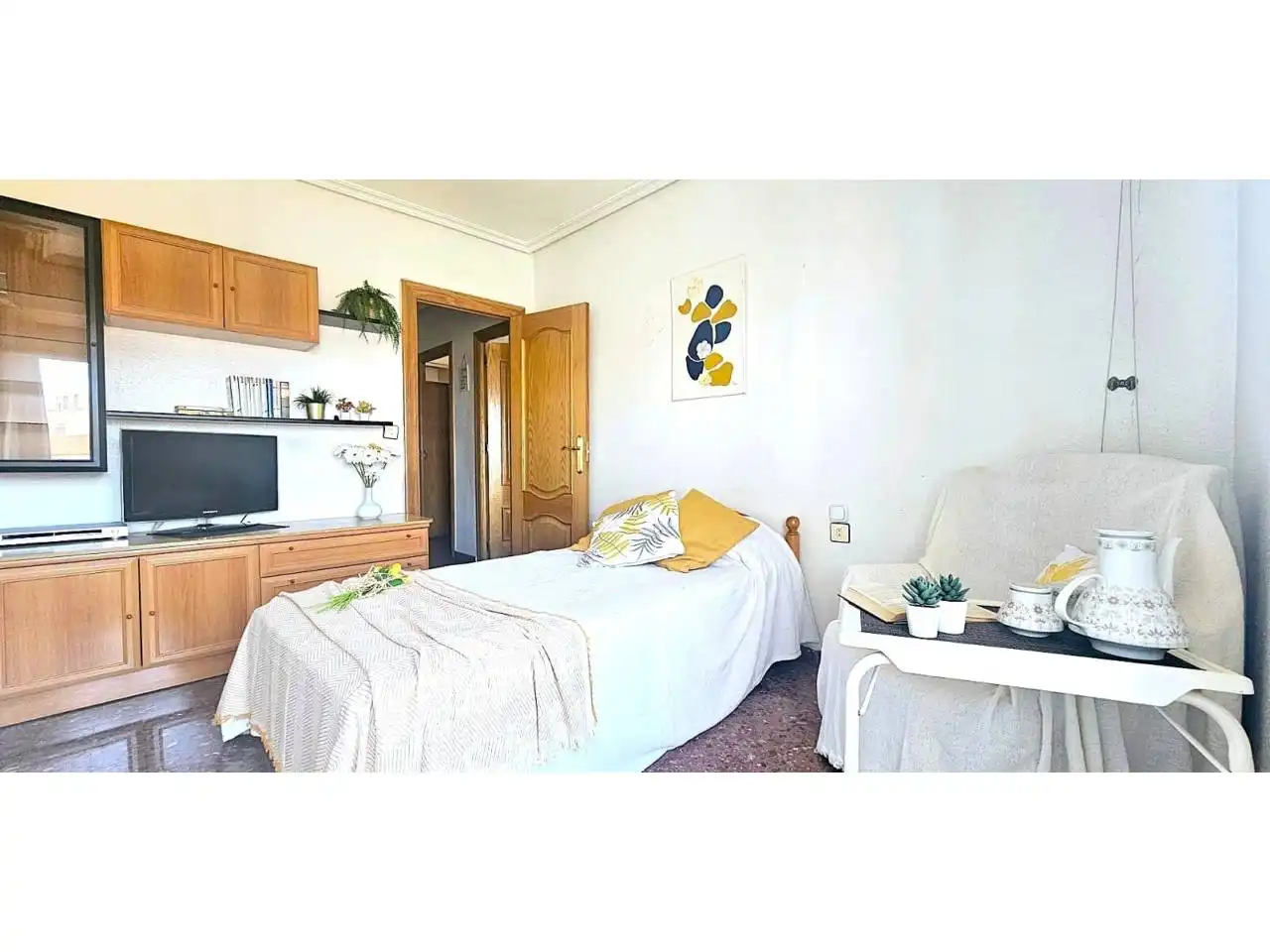 Bedroom of Flat for sale in Casco Urbano