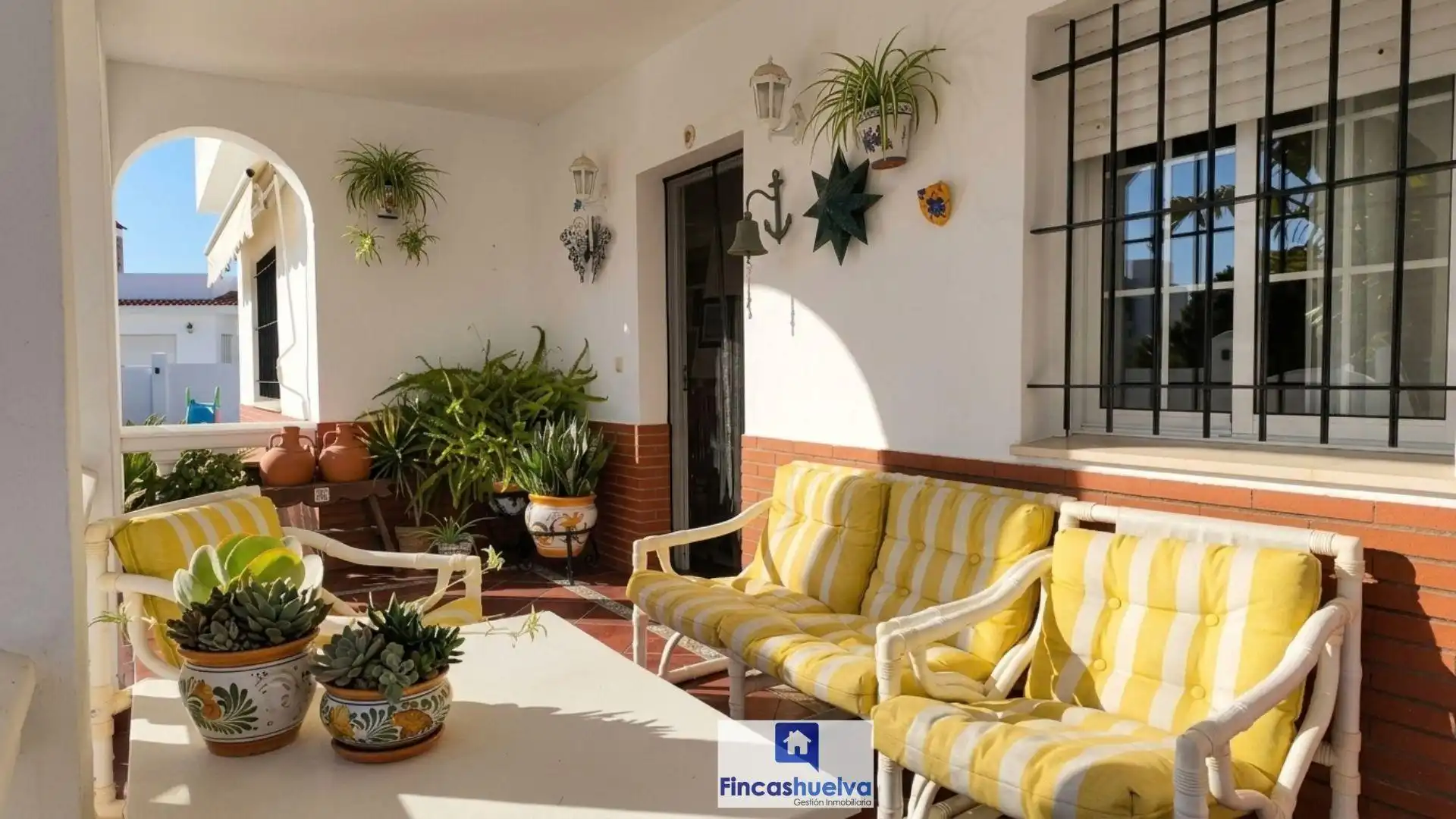 Terrassa de Casa o xalet en venda en El Rompido, Huelva