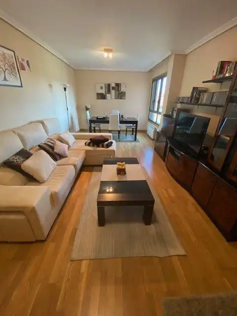 Piso en venta en HUCA - La Cadellada