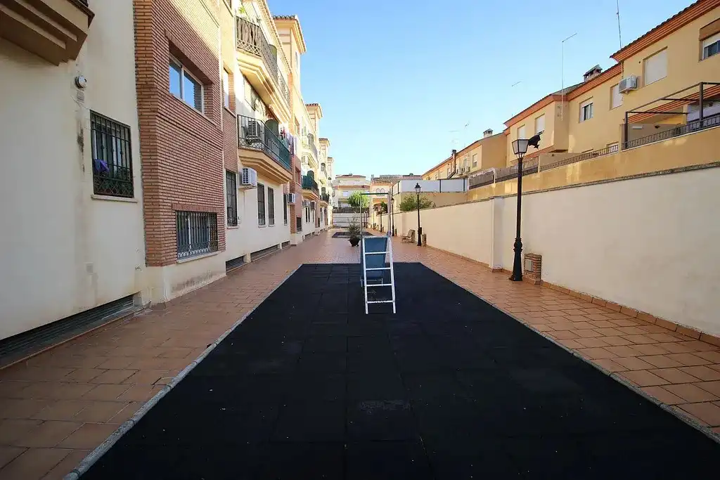 Vista exterior de Pis en venda en Las Gabias amb Traster