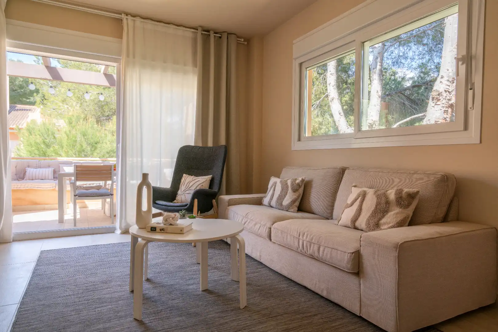 Sala d'estar de Apartament en venda en Moraira amb Aire condicionat, Calefacció i Jardí privat