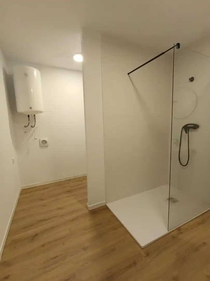 Baño de Piso de alquiler en Murcia con Aire acondicionado y Amueblado