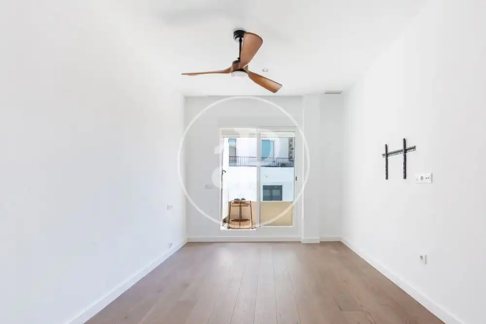 Wohnung zur Miete in Valencia mit Klimaanlage, Terrasse und Abstellraum