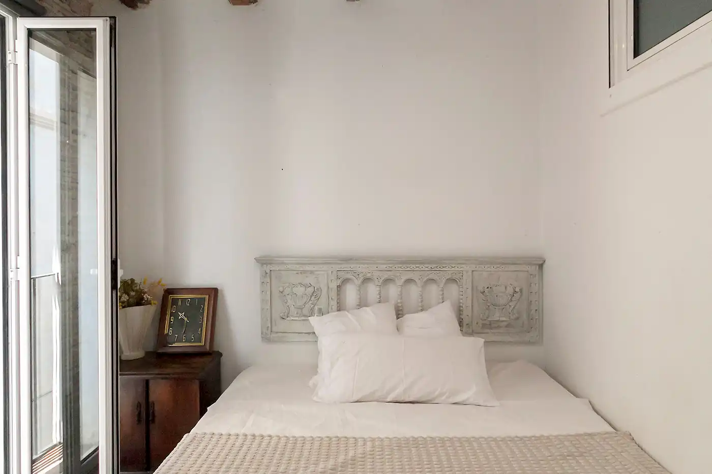 Schlafzimmer von Wohnung zum Verkauf in Barcelona mit Klimaanlage, Terrasse und Möbliert