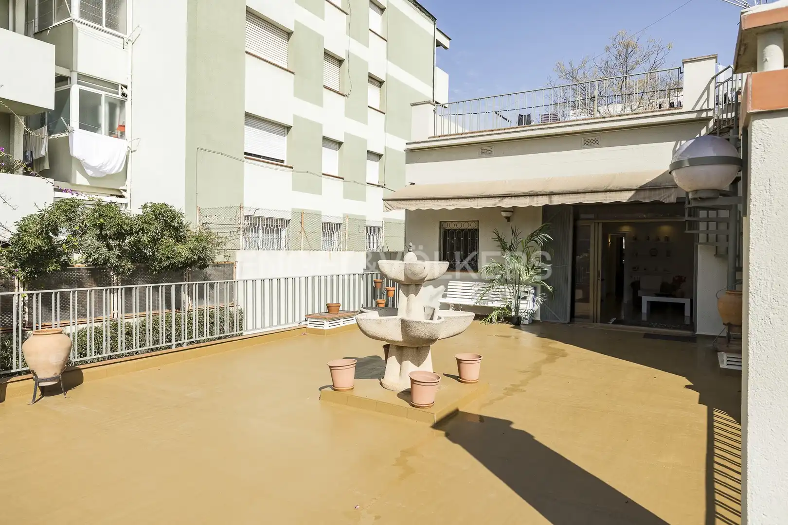 Terraza de Casa o chalet en venta en Barcelona con Calefacción, Jardín privado y Terraza