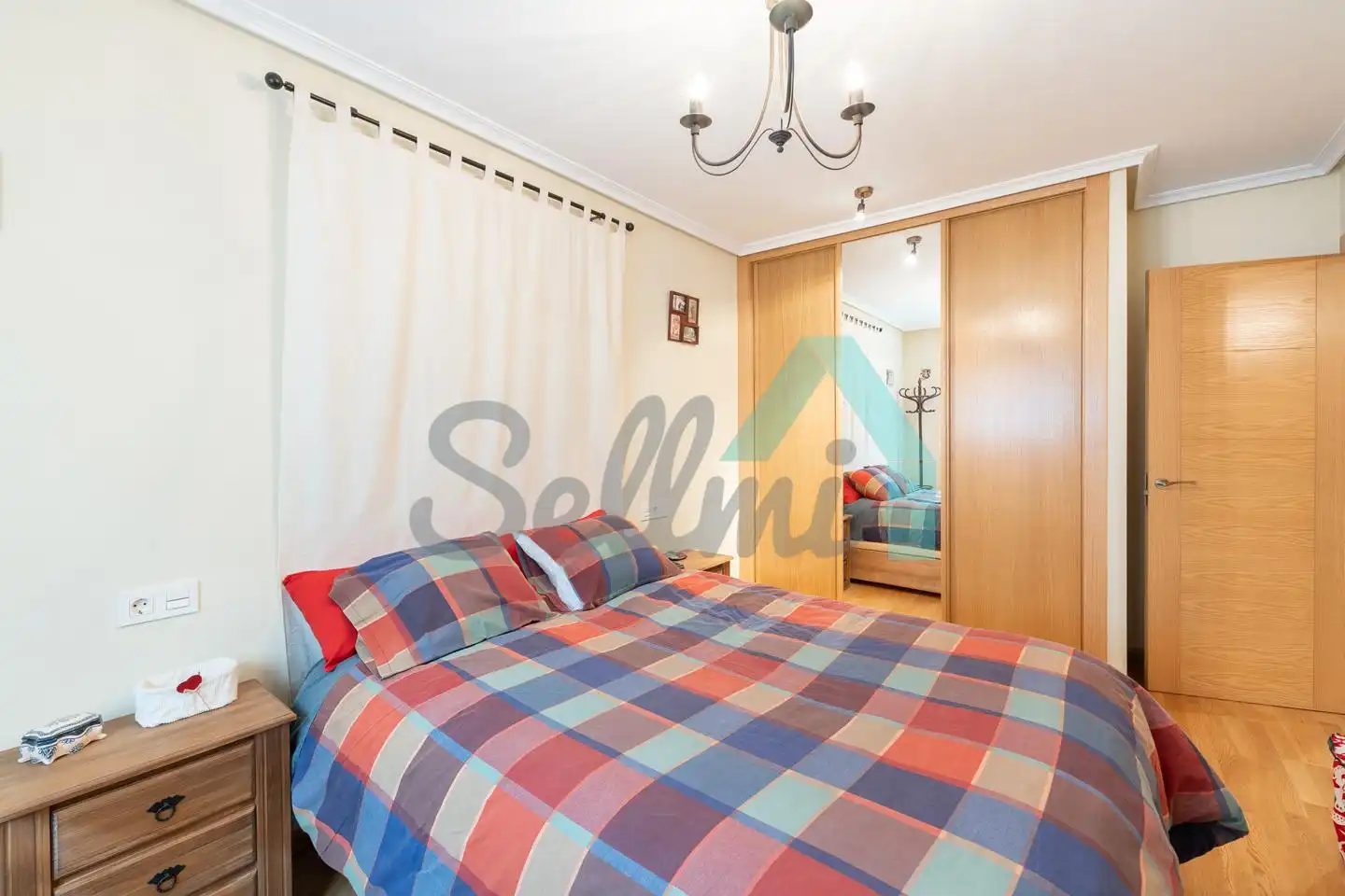 Habitación de Planta baja en venta en Somiedo con Calefacción, Parquet y Terraza