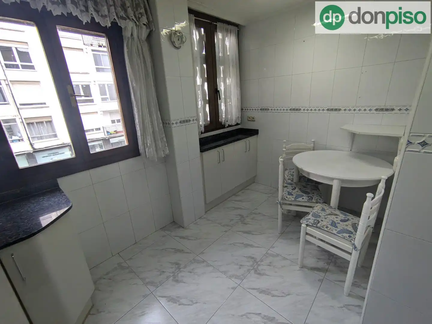 Cocina de Piso en venta en Santander con Calefacción, Amueblado y Balcón