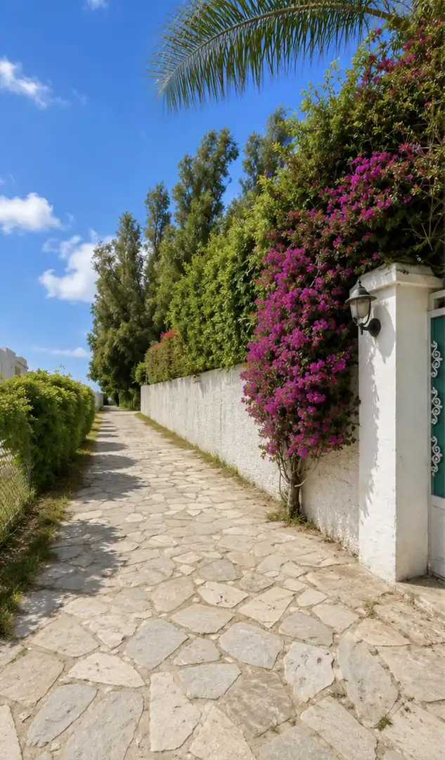 Exterior view of Houses for sale in Estepona  with Air Conditioner, Private garden and Terrace