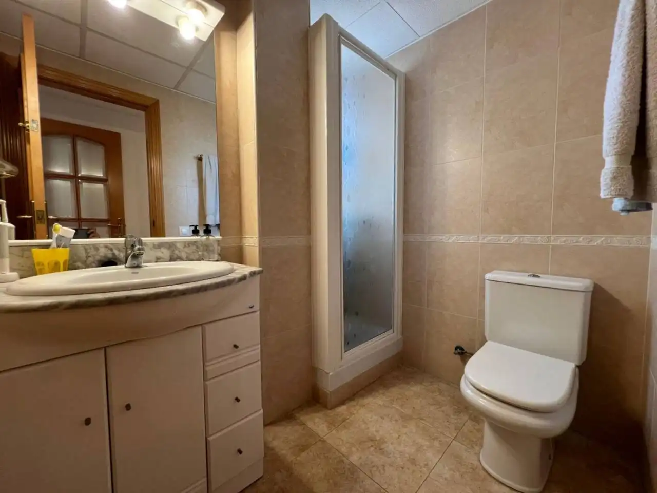 Bathroom of Flat for sale in Cubelles  with Air Conditioner, Heating and Private garden
