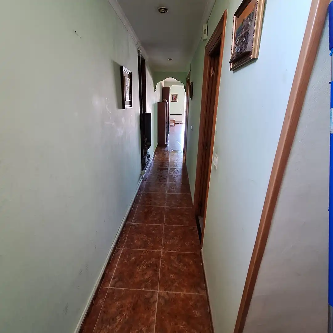 Piso en venta en Íscar con Calefacción, Terraza y Amueblado