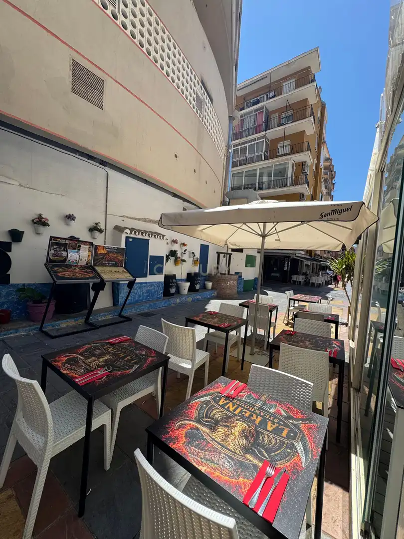 Terraza de Local en traspaso en Fuengirola con Aire acondicionado