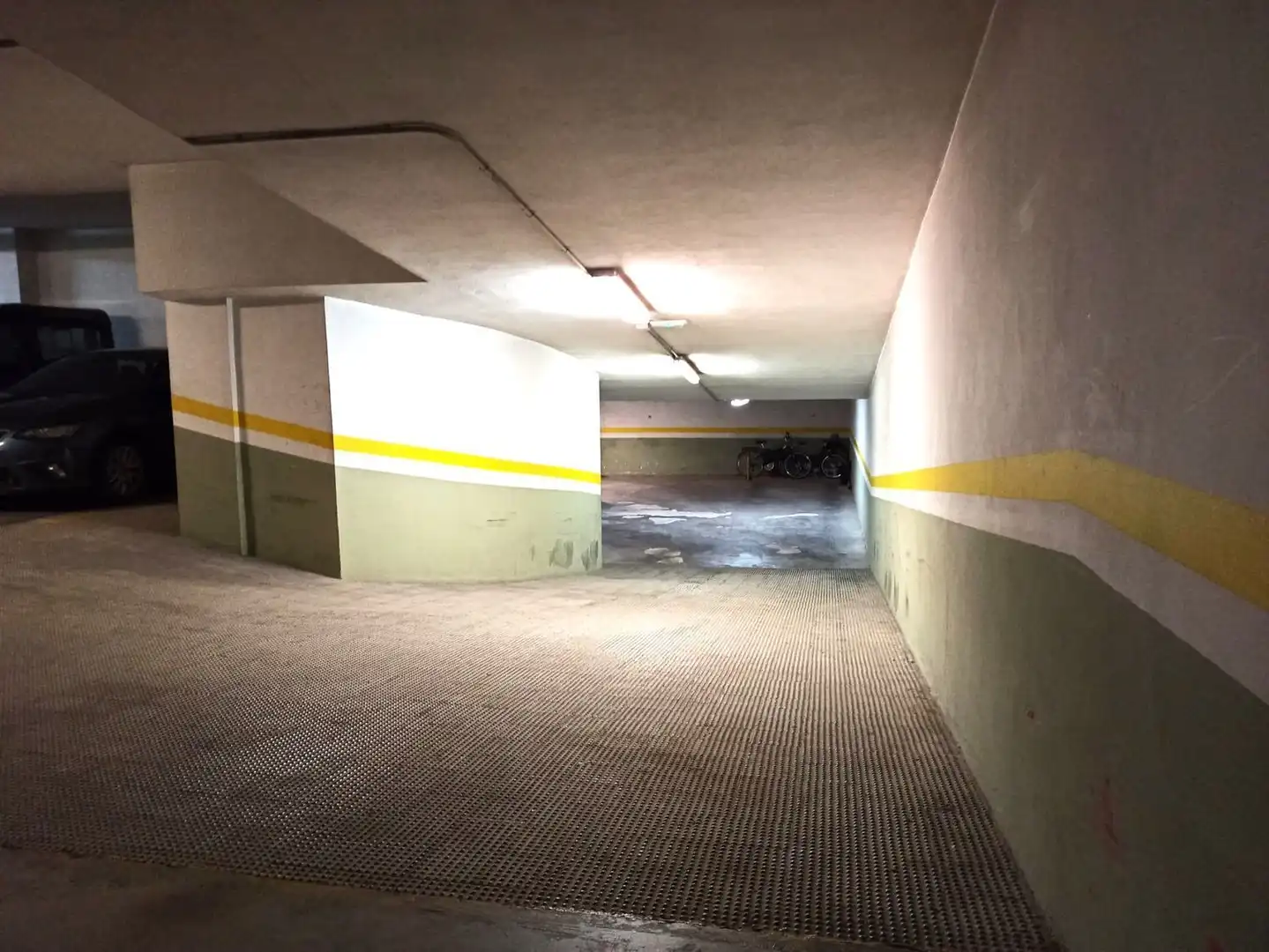 Parkplatz zum Verkauf in Calle de Villajoyosa 8, imagen 13