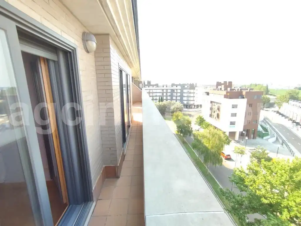 Terrassa de Pis en venda en Valladolid amb Calefacció, Terrassa i Traster