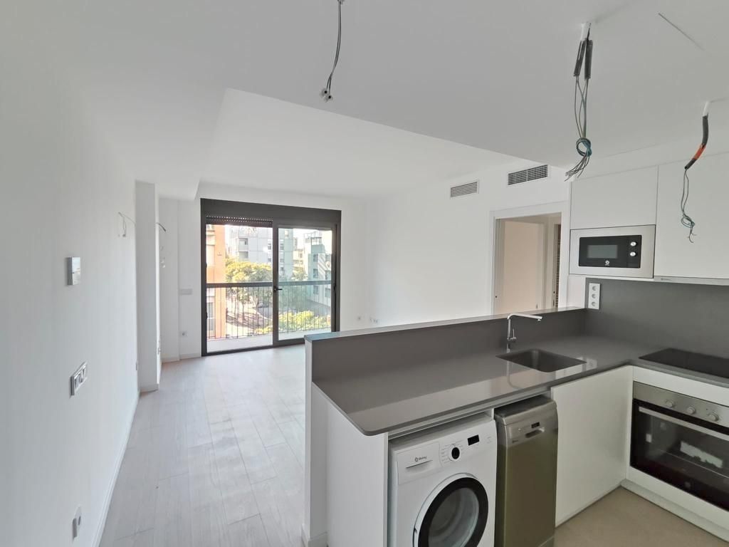 Kitchen of Flat for sale in Sant Adrià de Besòs  with Air Conditioner, Heating and Balcony