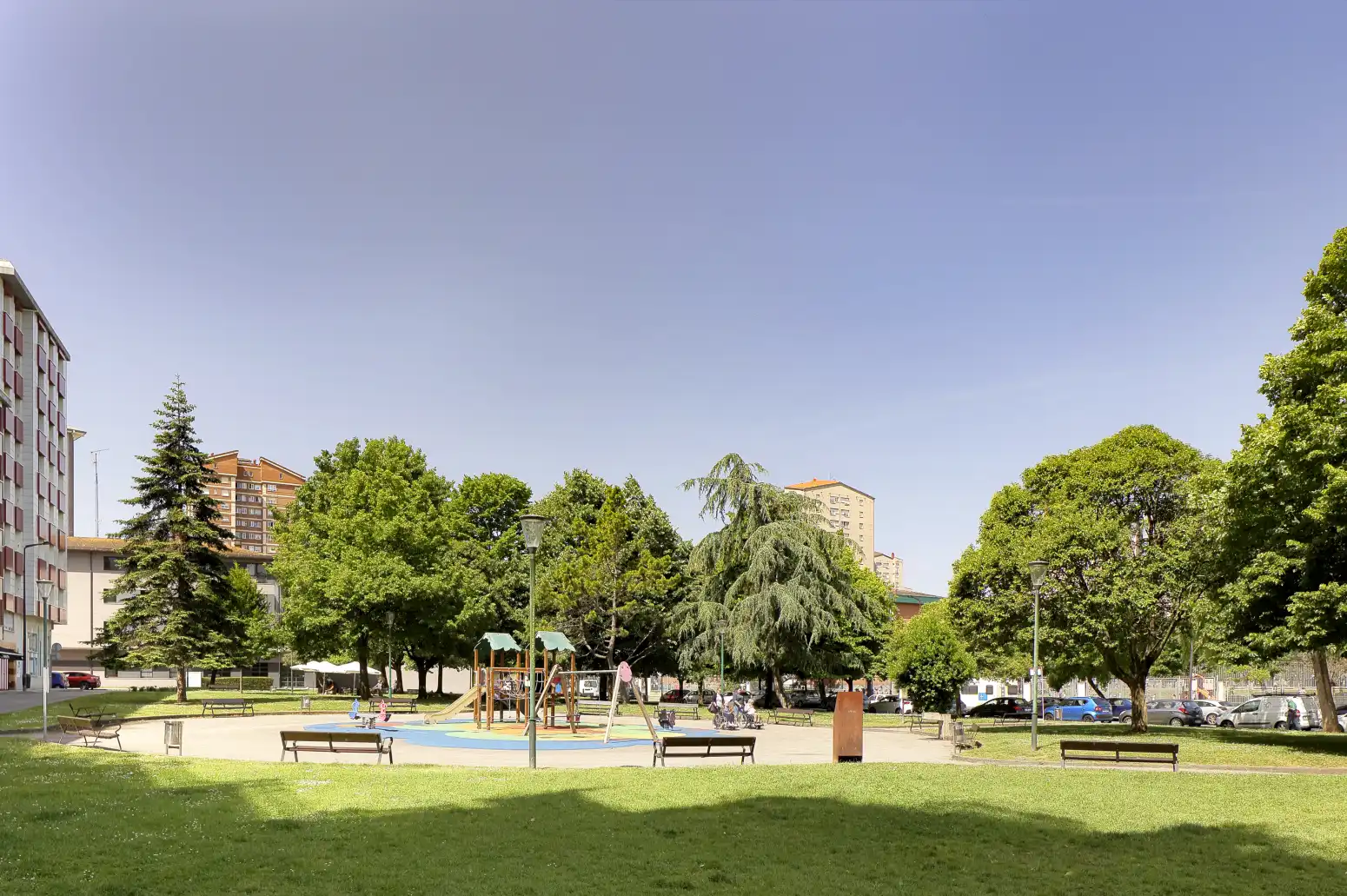 Vista exterior de Pis en venda en Gijón  amb Calefacció