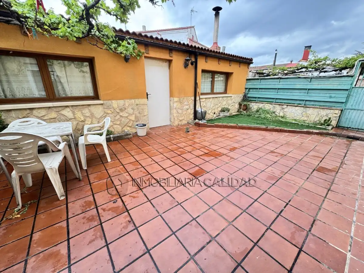 Terrasse von Wohnung zur Miete in Burgos mit Heizung und Möbliert