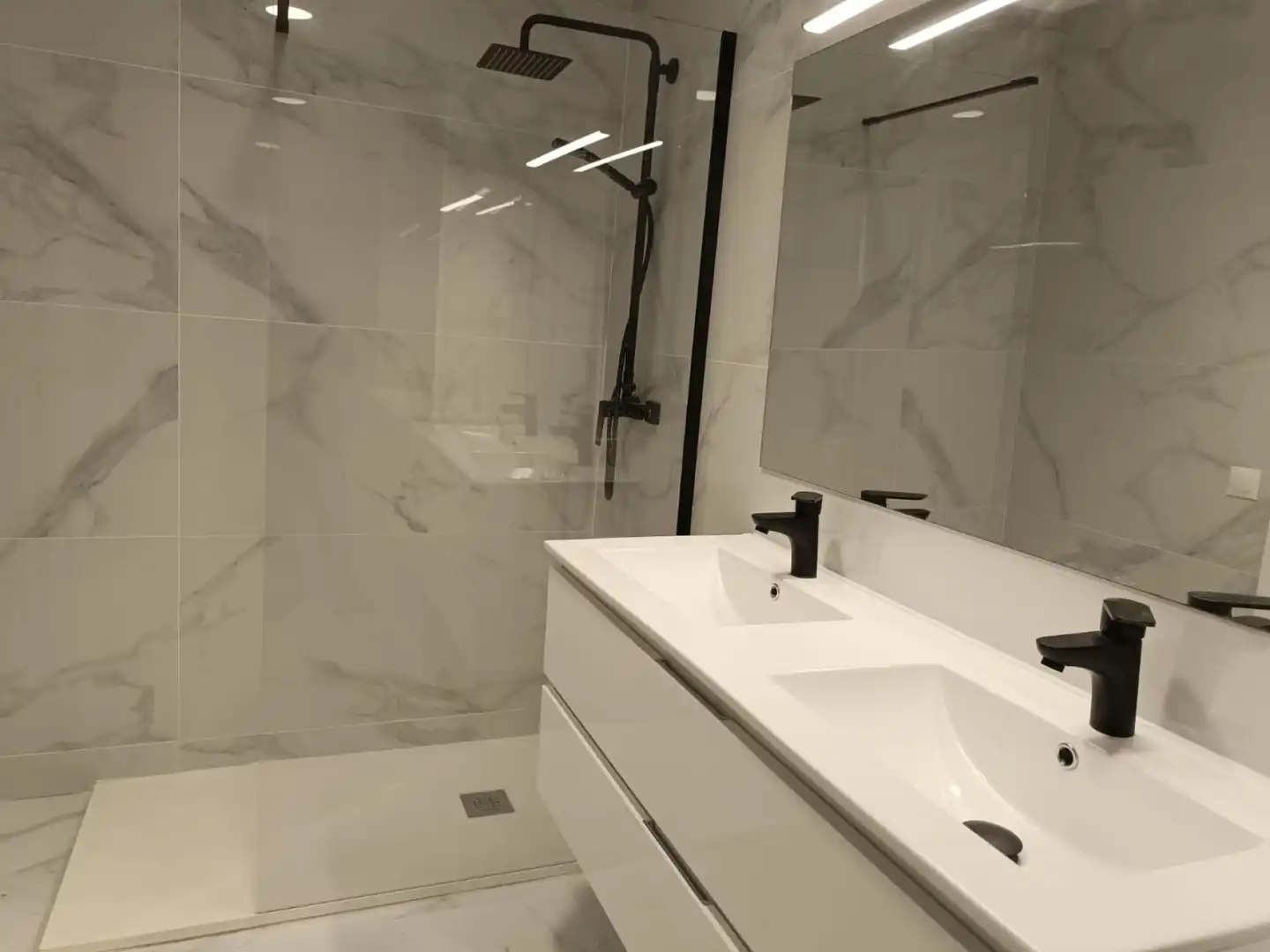 Baño de Piso en venta en Reus con Calefacción