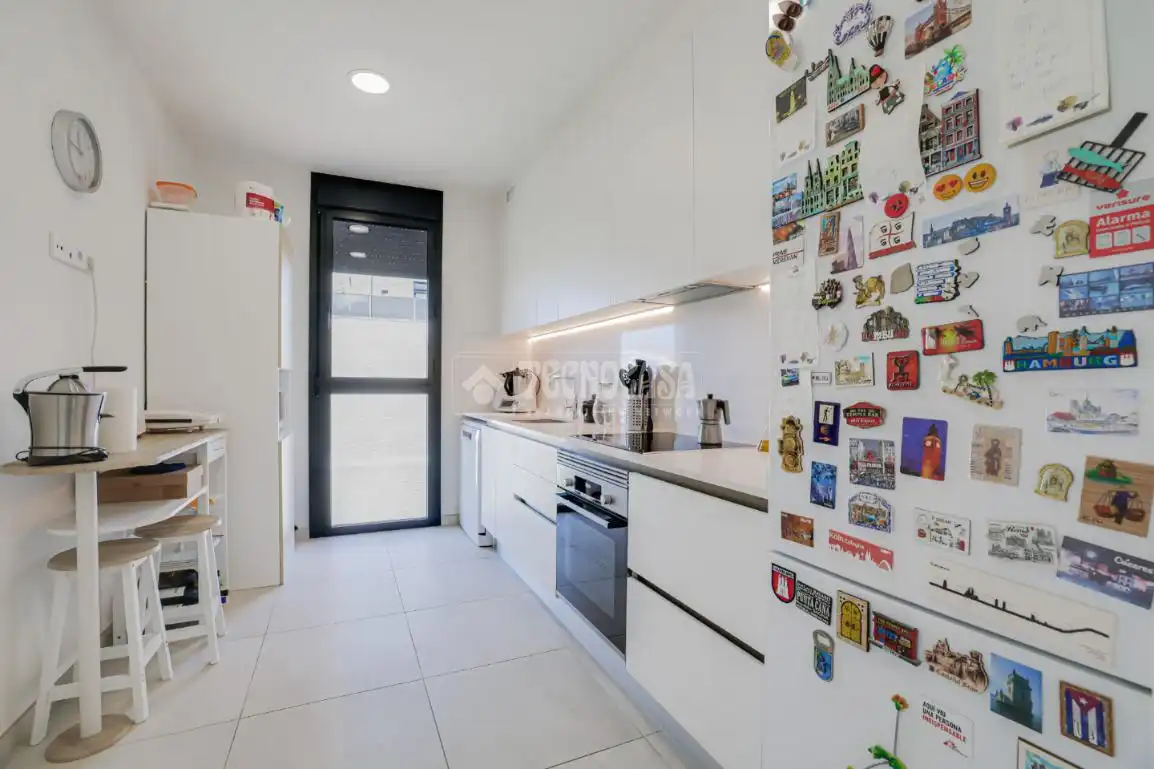Cocina de Piso en venta en L'Hospitalet de Llobregat con Balcón