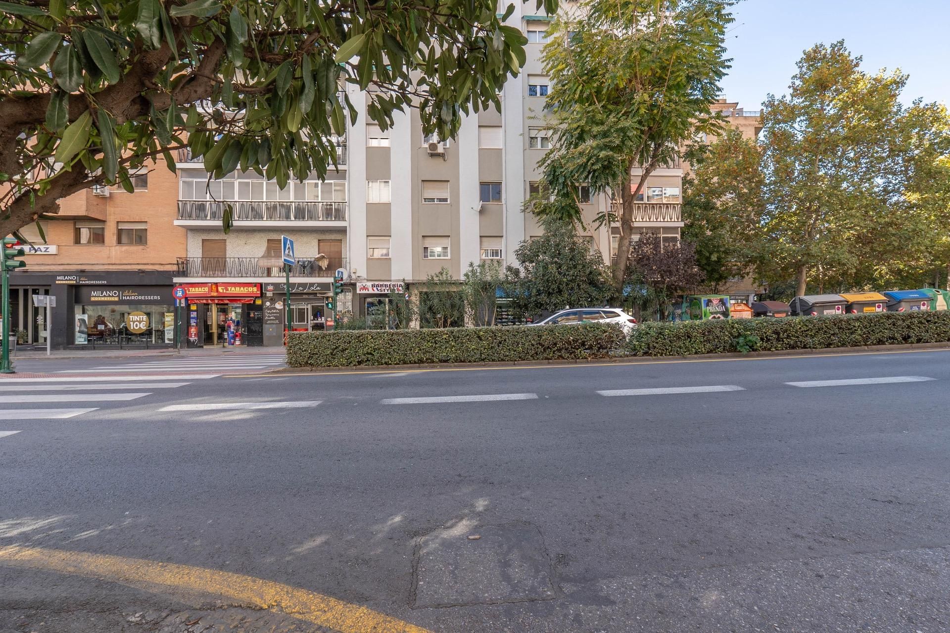 Vista exterior de Pis en venda en  Granada Capital
