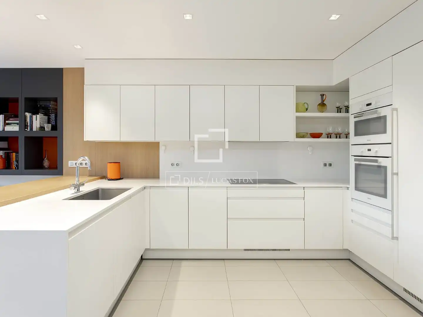 Kitchen of Houses for rent in Barcelona  with Air Conditioner, Heating and Private garden