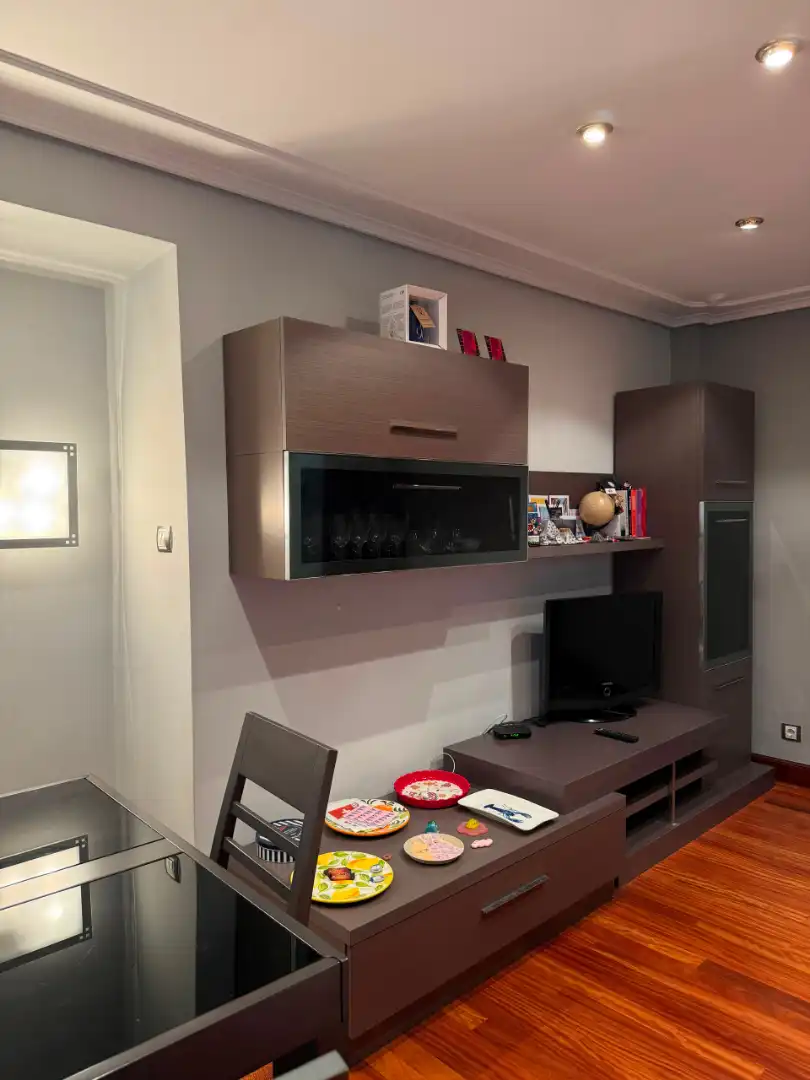 Sala de estar de Piso en venta en Barakaldo  con Calefacción, Parquet y Amueblado