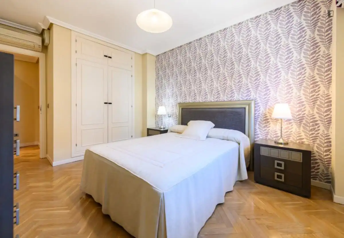 Bedroom of Apartments for rent in Madrid  with Air Conditioner, Heating and Furnished