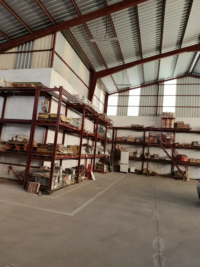 Nau industrial en venda a Avenida Martín Palomino 3, imagen 2