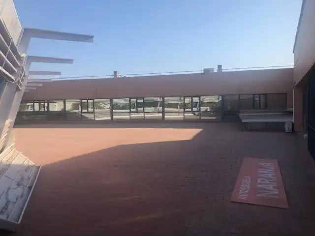 Vista exterior de Oficina en venta en Tomares con Aire acondicionado y Calefacción