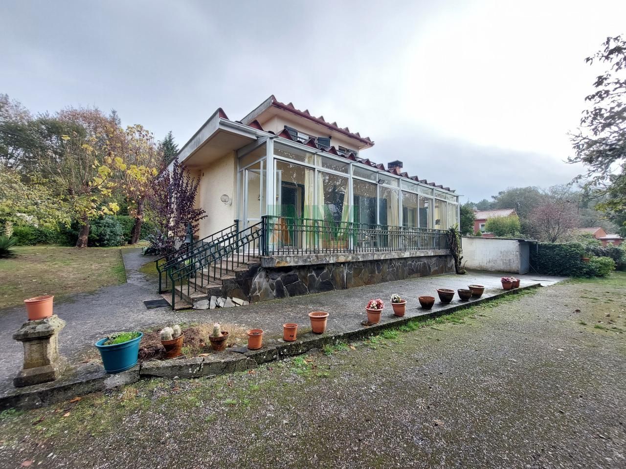 Vista exterior de Casa o xalet en venda en Ourense Capital  amb Calefacció, Jardí privat i Balcó