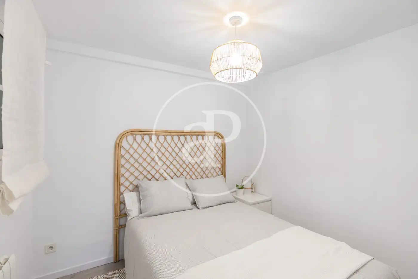 Schlafzimmer von Wohnung zum Verkauf in Barcelona mit Klimaanlage, Heizung und Terrasse