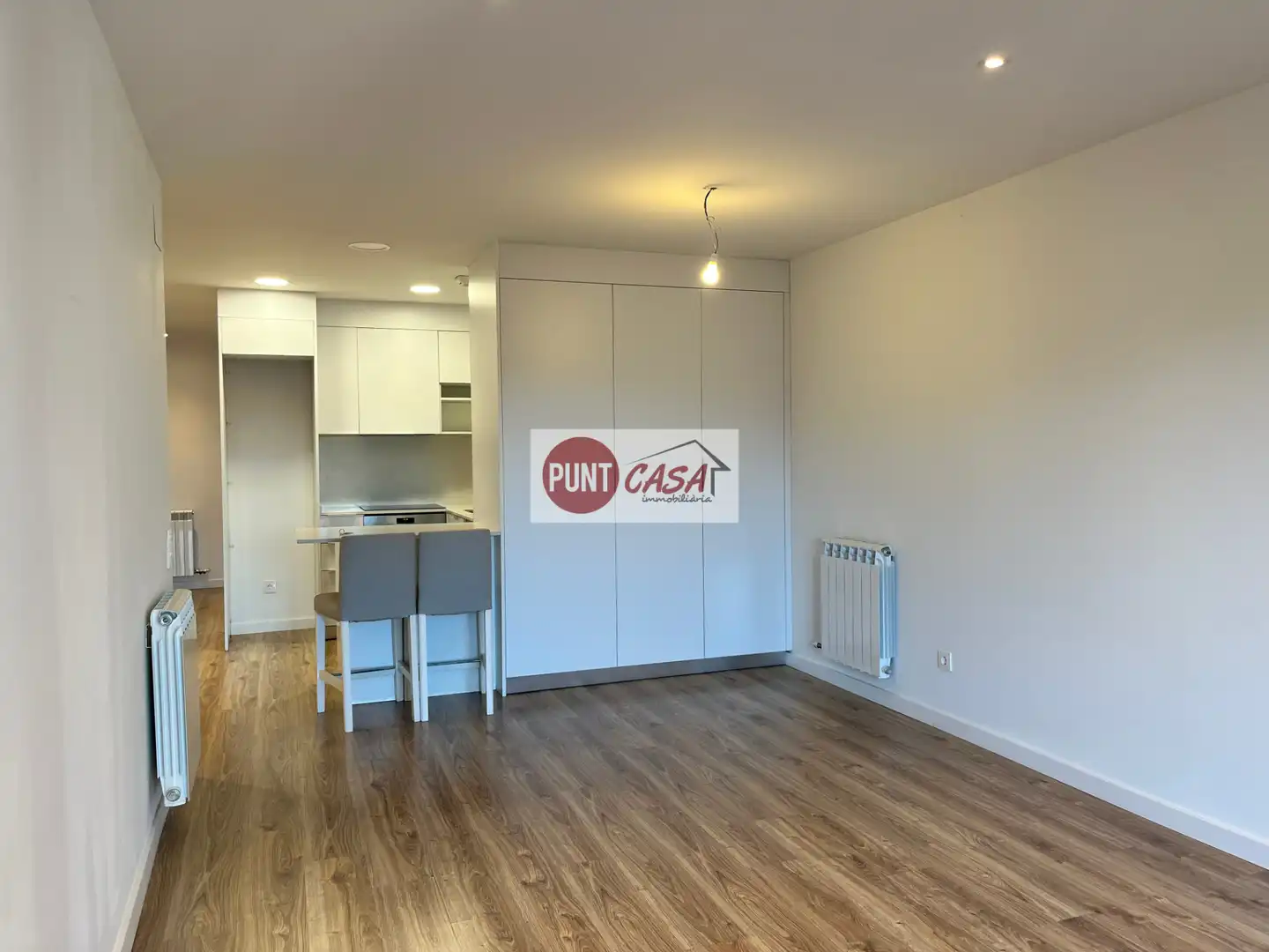 Cocina de Piso de alquiler en Lleida con Calefacción, Parquet y Horno
