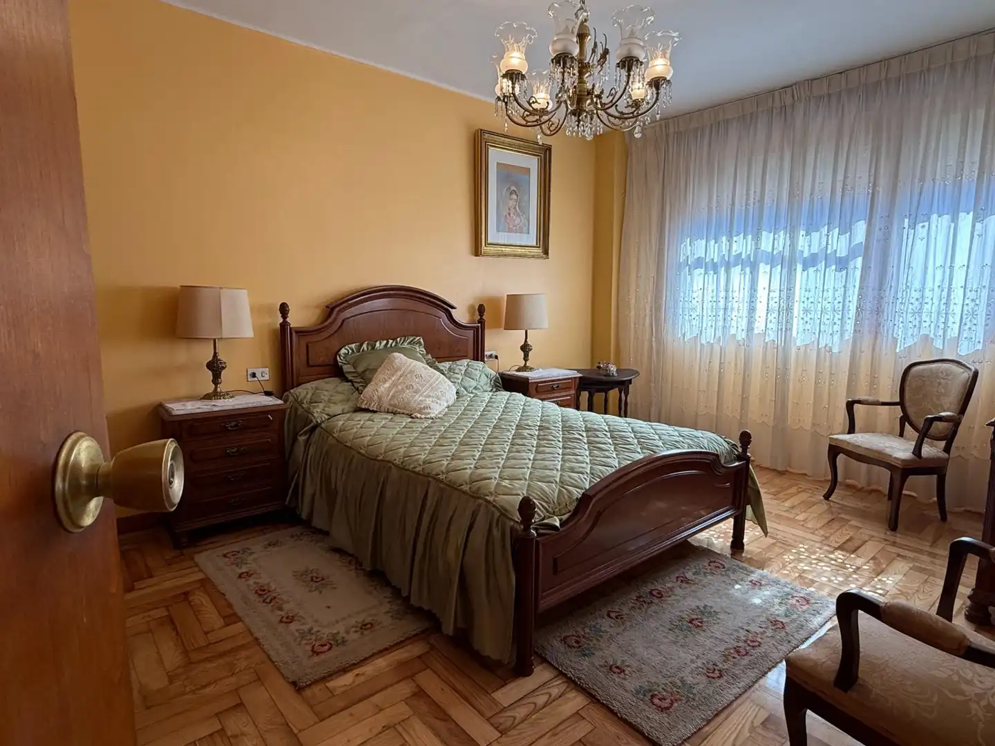 Dormitori de Casa o xalet en venda en Vigo  amb Terrassa i Balcó