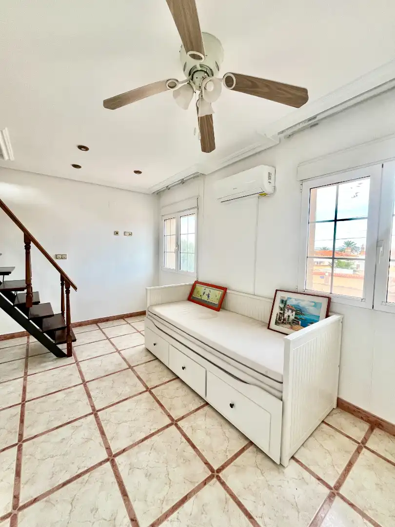 Casa o chalet en venta en Torrevieja con Aire acondicionado, Calefacción y Jardín privado