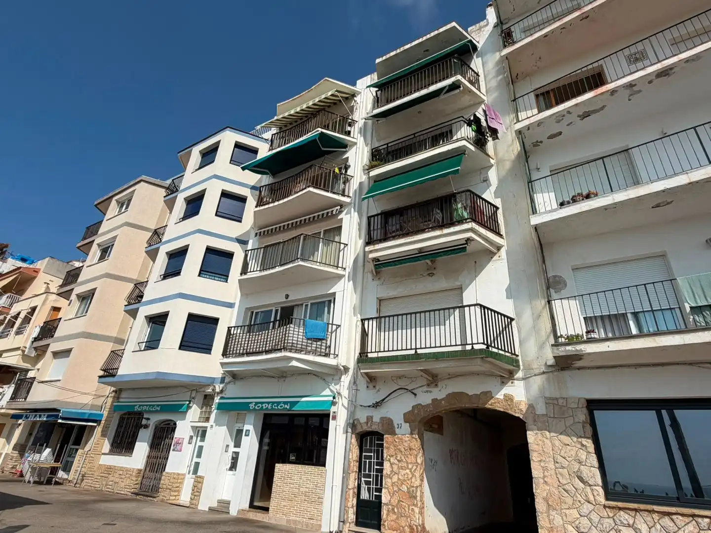Exterior view of Flat for sale in Torredembarra  with Air Conditioner and Terrace